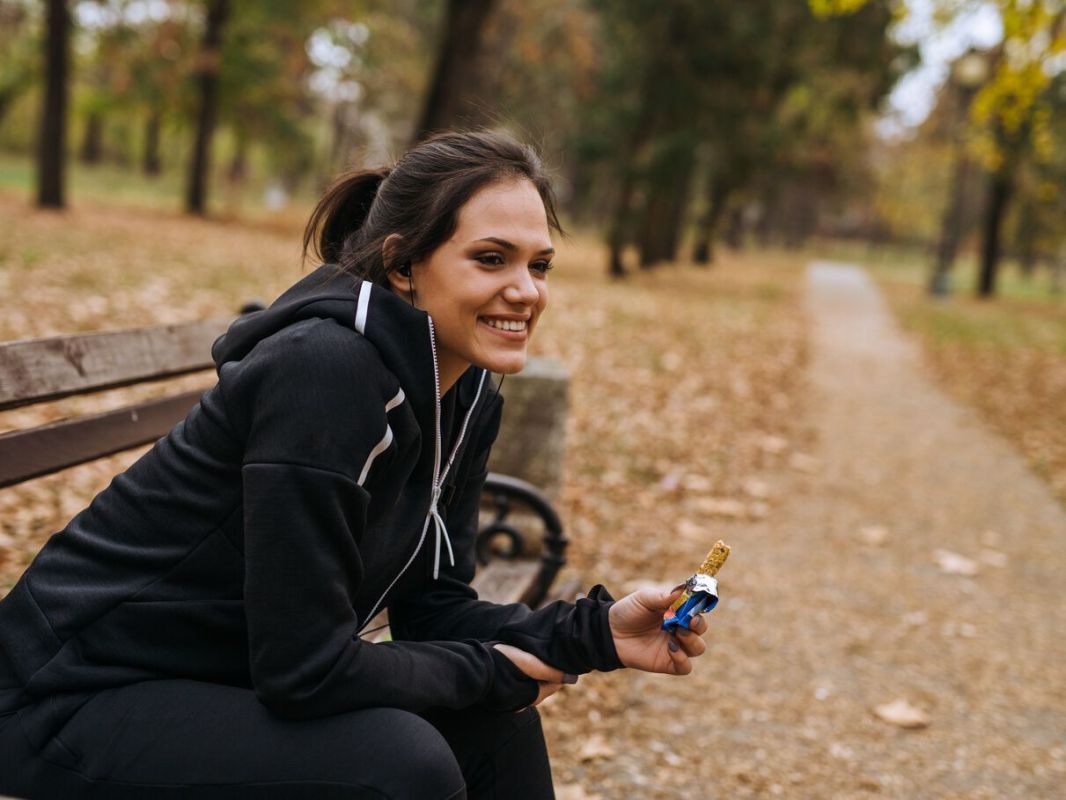 Faut-il vraiment faire du sport à jeun ? Les conseils d'un coach sportif