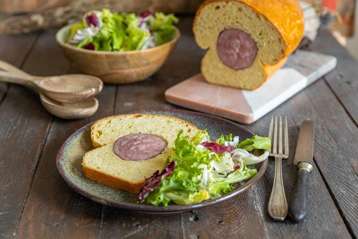 saucisson brioché : la saucisse de Morteau revisitée pour un repas convivial