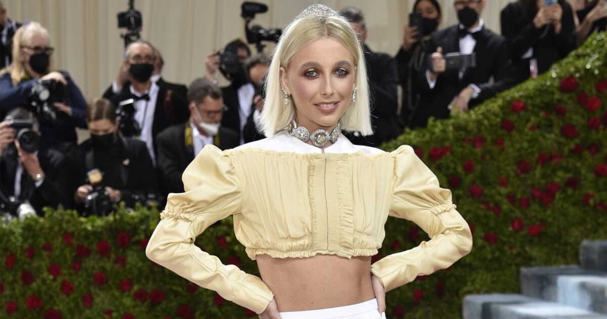 la boisson d'emma chamberlain pour un ventre plat à réaliser soi-même