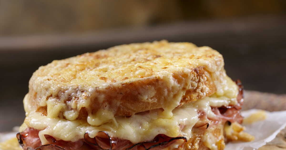 La recette du croque-monsieur ultra moelleux selon Julie Andrieu et la famille Ducasse