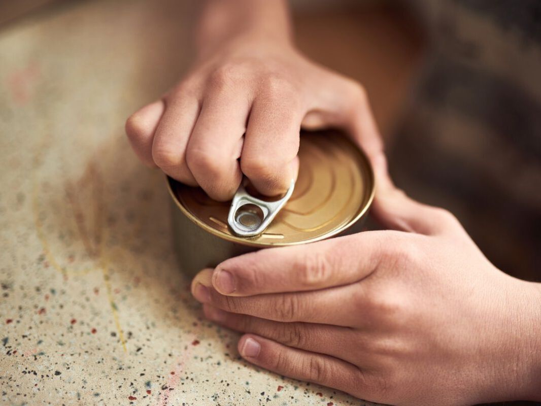 Consommer des conserves périmées : ce qu'il faut vraiment savoir
