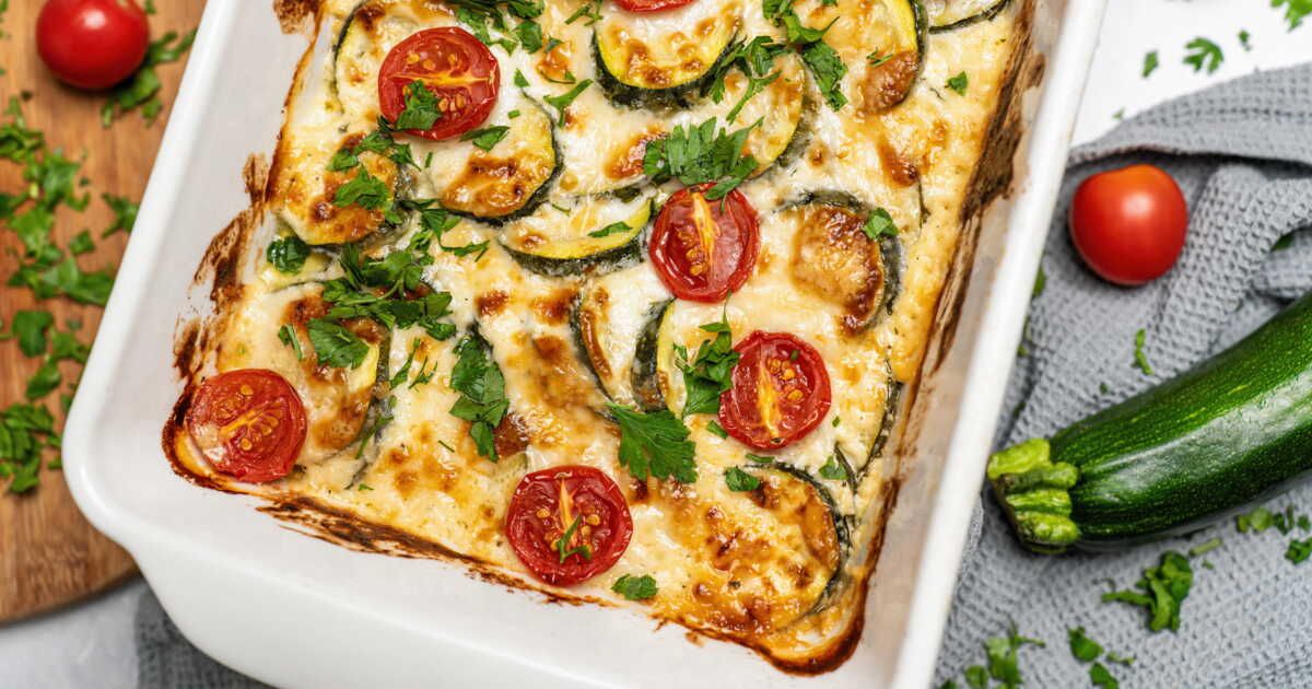 Un flan de courgettes et tomates cerises pour un été savoureux