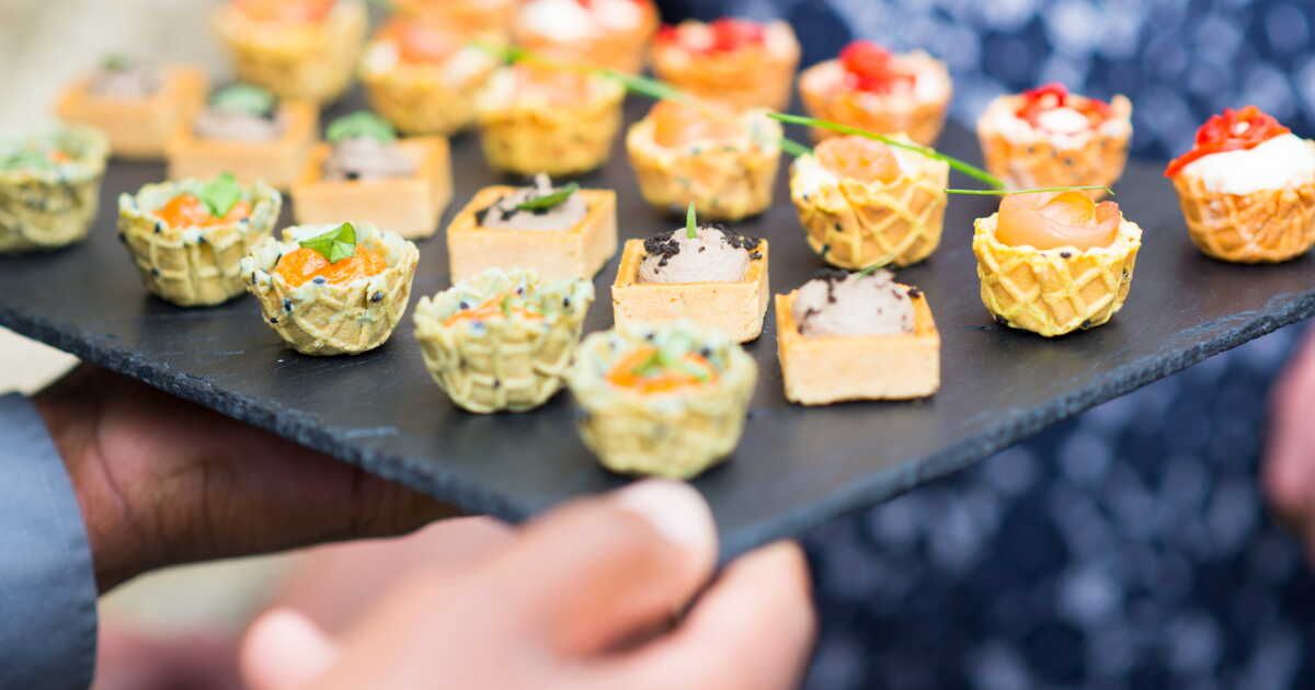 Des petits fours à congeler pour un apéritif de Noël inoubliable