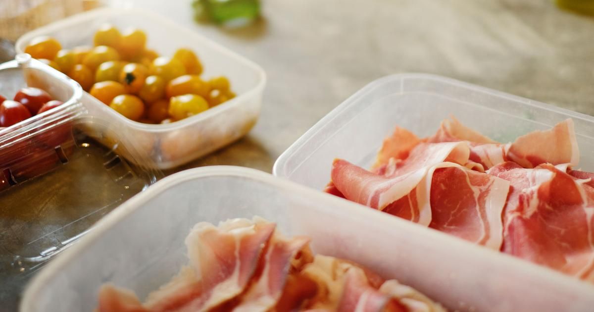 Peut-on vraiment éviter le plastique dans nos assiettes ?