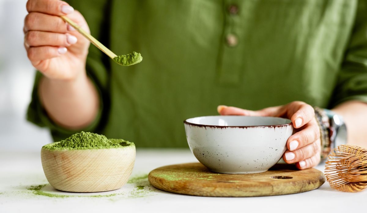 Quel thé choisir pour un regain d'énergie : vert ou matcha ?