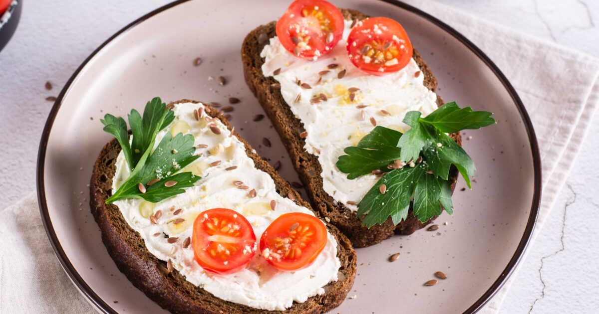 Découvrez les fromages à tartiner les plus riches en protéines