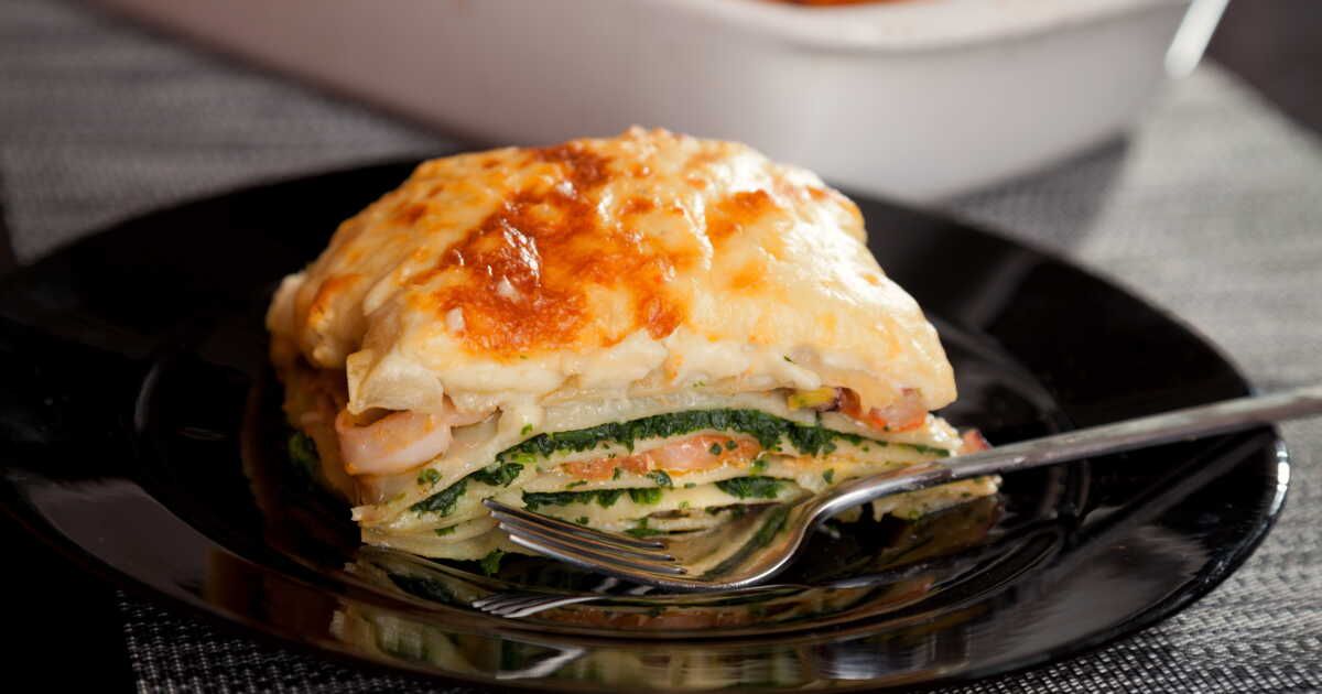 la recette irrésistible des lasagnes de saumon frais aux épinards de cyril lignac