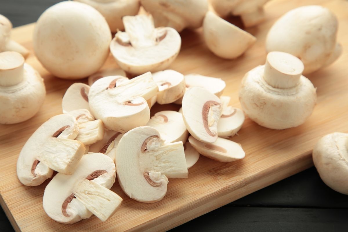 Laver les champignons avant de les cuisiner : ce que disent les chefs