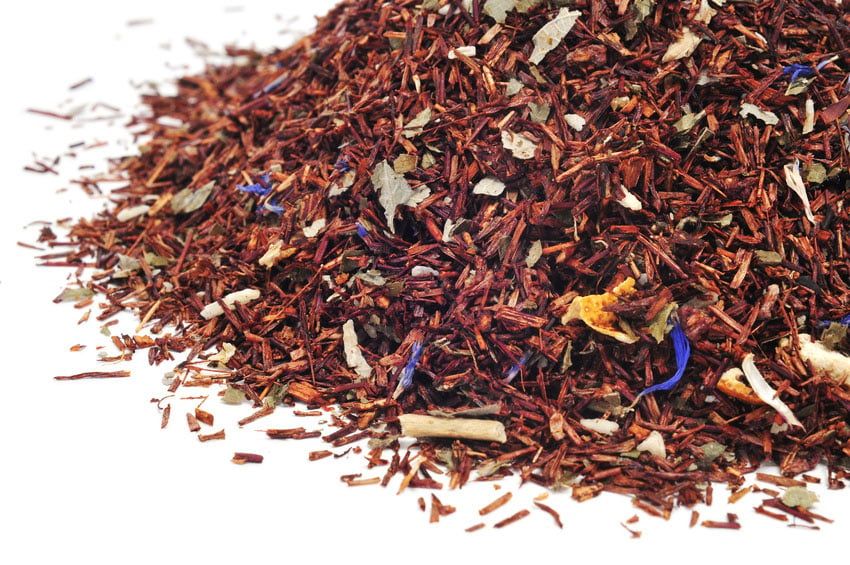 Découvrez les secrets du thé rouge : un trésor d'Afrique à savourer