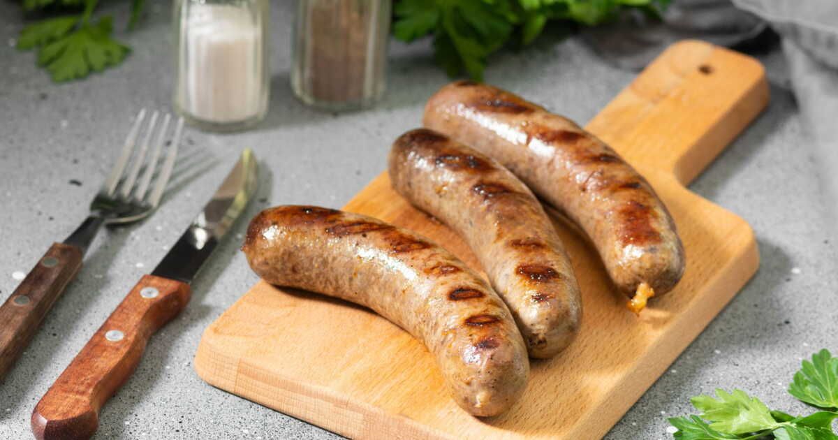 L'astuce infaillible d'un chef pour des saucisses moelleuses au barbecue