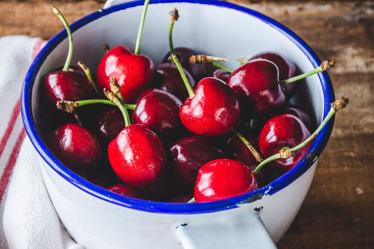 Ne laissez pas les vers ruiner vos cerises : découvrez la méthode idéale pour bien les laver