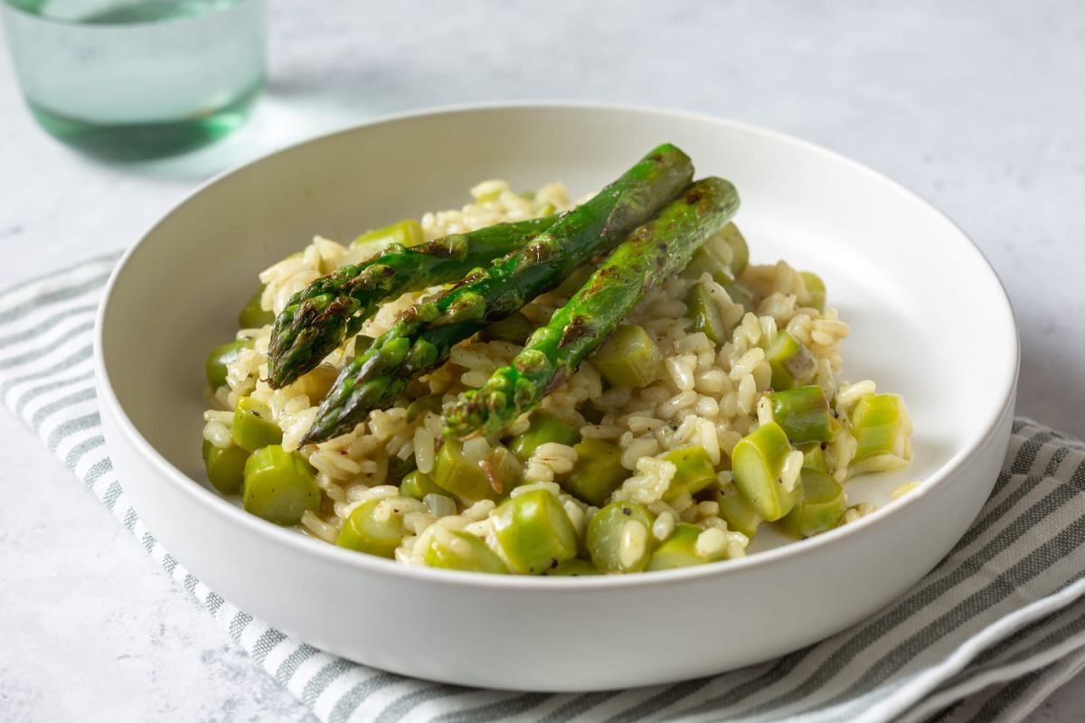Un risotto printanier éveillé par le fromage de brebis de Cyril Lignac