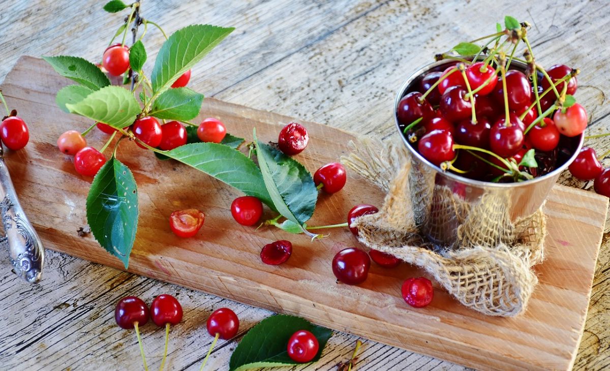 Dénoyauter les cerises : 4 astuces pratiques à connaître