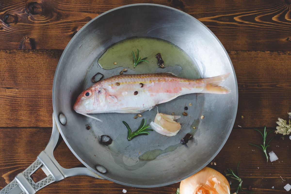 Astuces pour réussir la cuisson du poisson à la poêle en toute simplicité