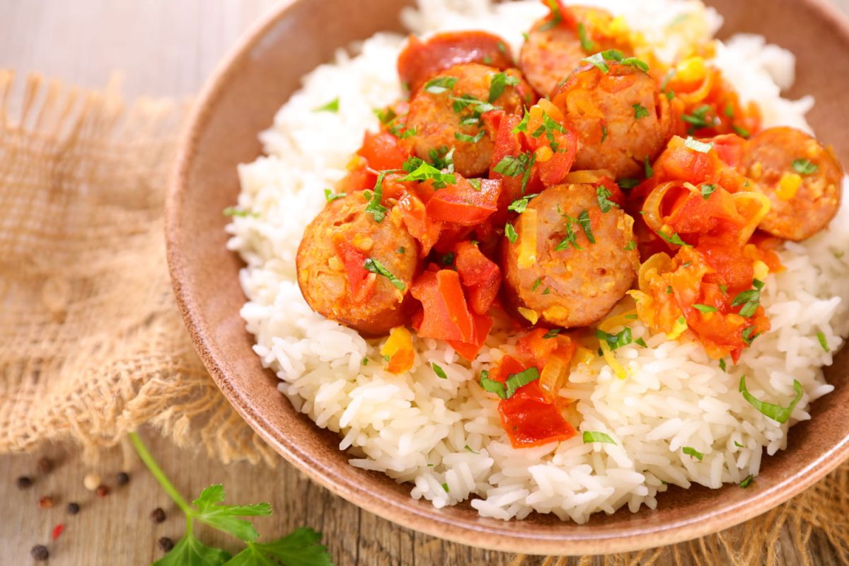Le rougail saucisses de Philippe Etchebest : une escapade gourmande vers La Réunion