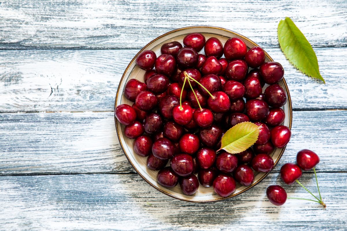Des desserts légers à la cerise pour un été savoureux