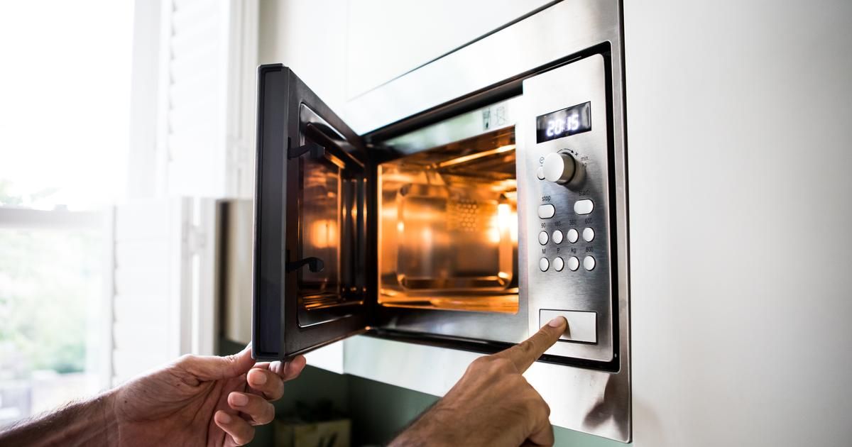 Les aliments à éviter de cuire au micro-ondes
