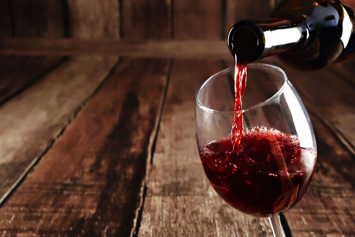 Découverte exceptionnelle : un vin vieux de 8000 ans révélé en Géorgie
