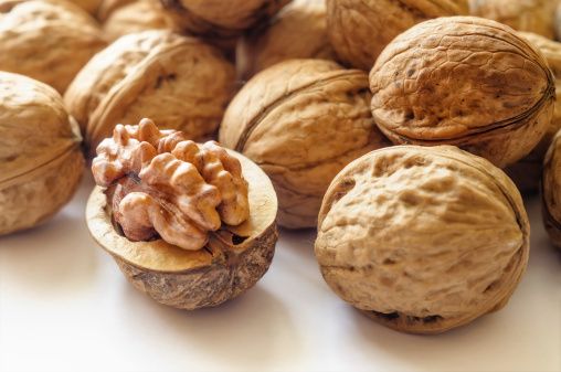 Cinq raisons de faire une place aux noix dans votre alimentation