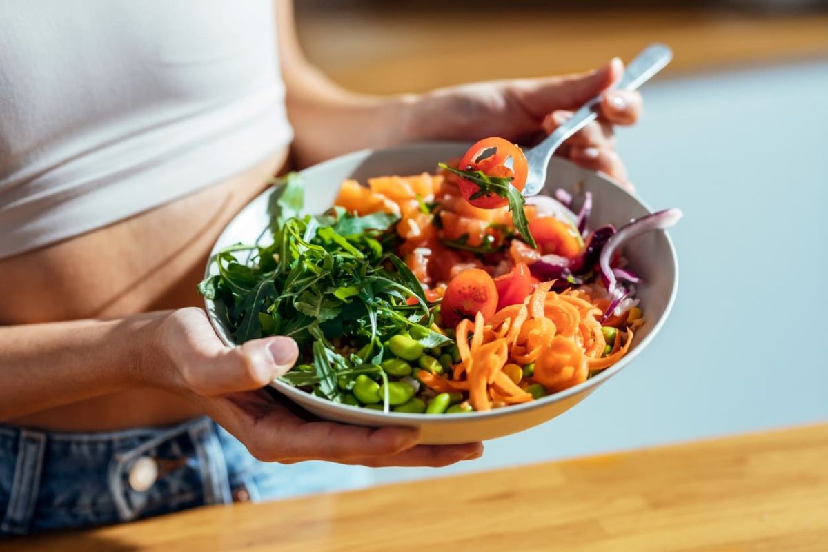 Que faut-il manger et ne pas manger pour sentir bon sous les bras ?