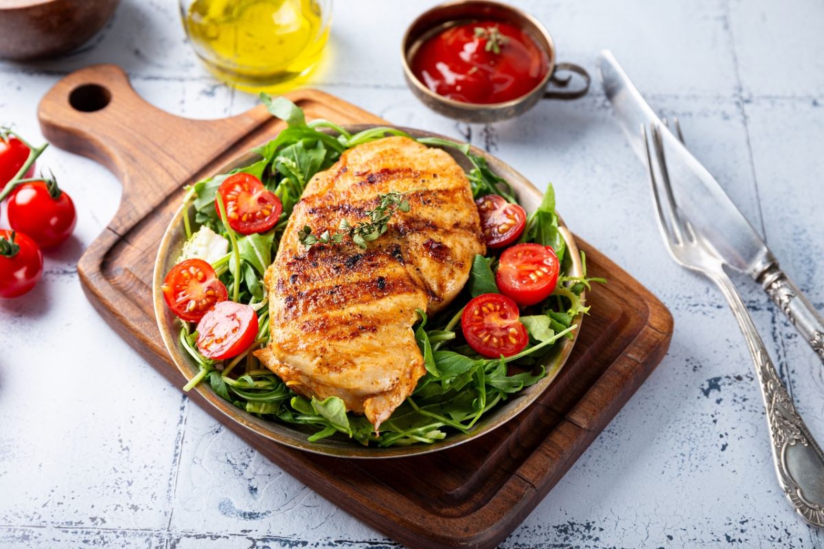 l'ingrédient secret à ajouter à votre salade pour un dîner léger et savoureux