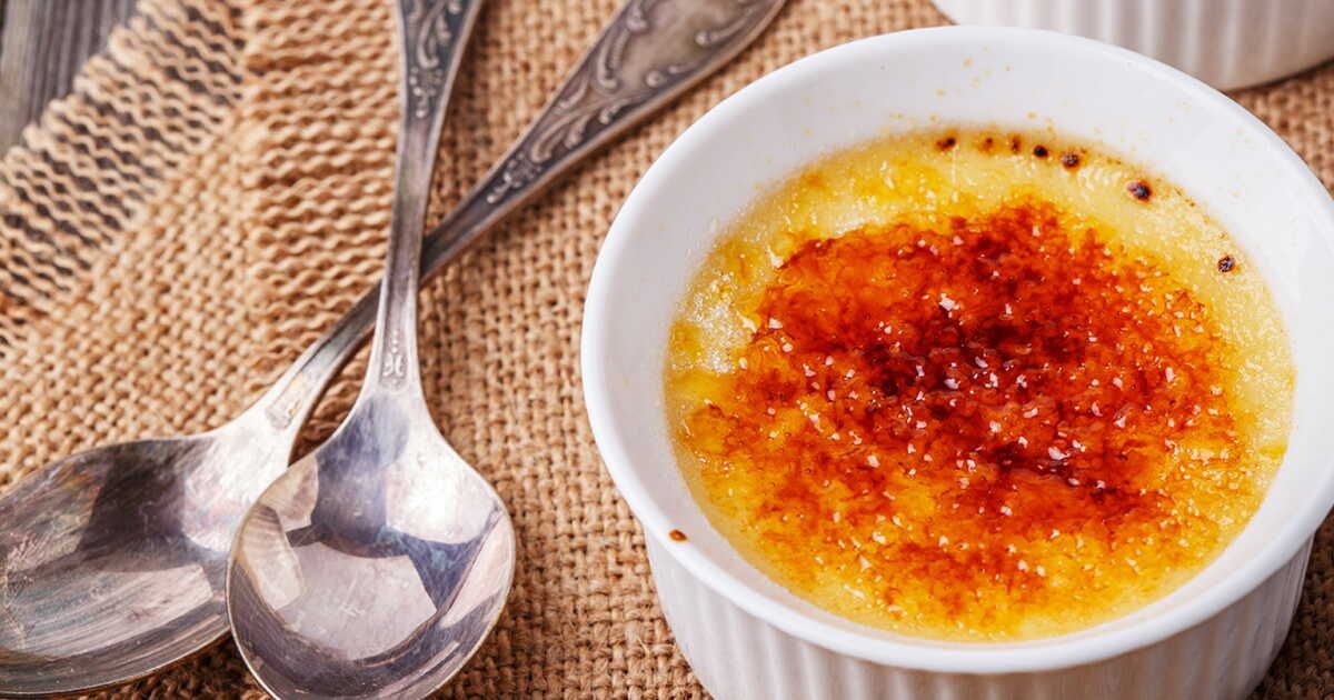 Oubliez la bûche : la crème brûlée à l’ananas de Cyril Lignac en 25 minutes