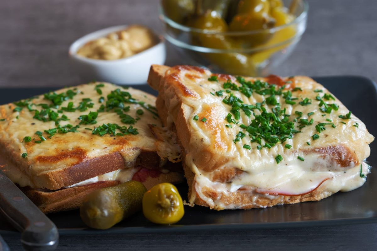 Découvrez la méthode révolutionnaire pour déguster le croque-monsieur autrement